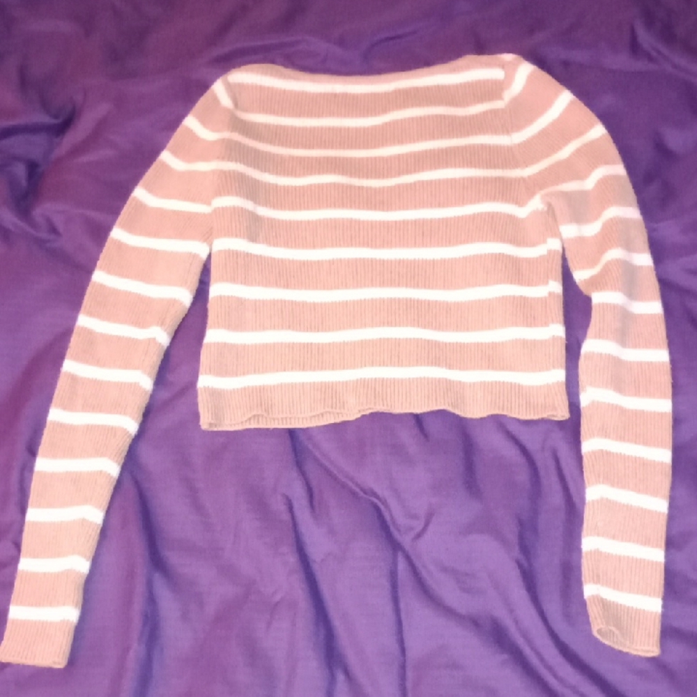 SHEIN Tan and White Striped V-Neck Sweater Size XS Great Condition - Picture 3 of 4